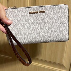 Brand New Michael Kors Beige and Brown Monogram Clutch/wristlet/wallet